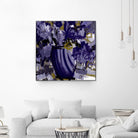 Dark blue flowers by Doris Savard on GIANT ART - grey abstract