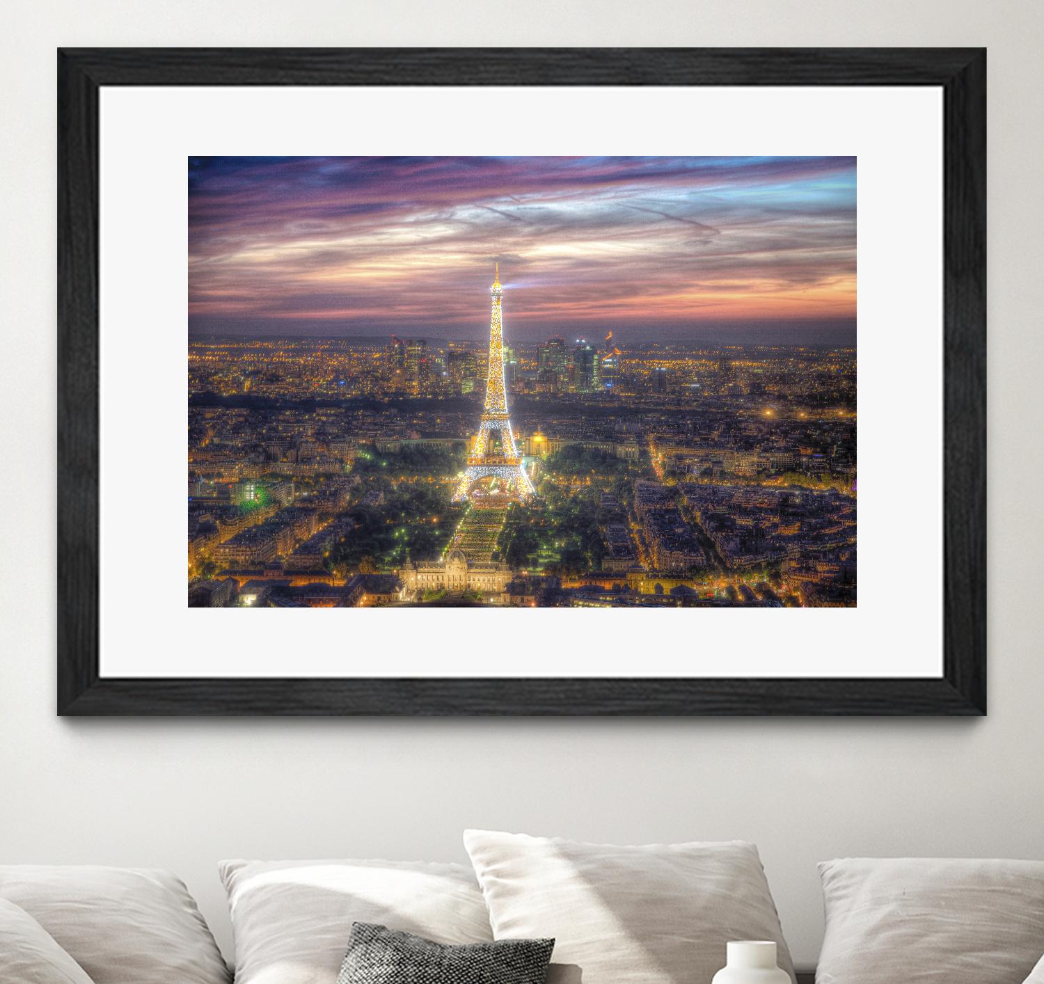 The sparkling lights of the Eiffel Tower by Nick Jackson on GIANT ART - pink city scene