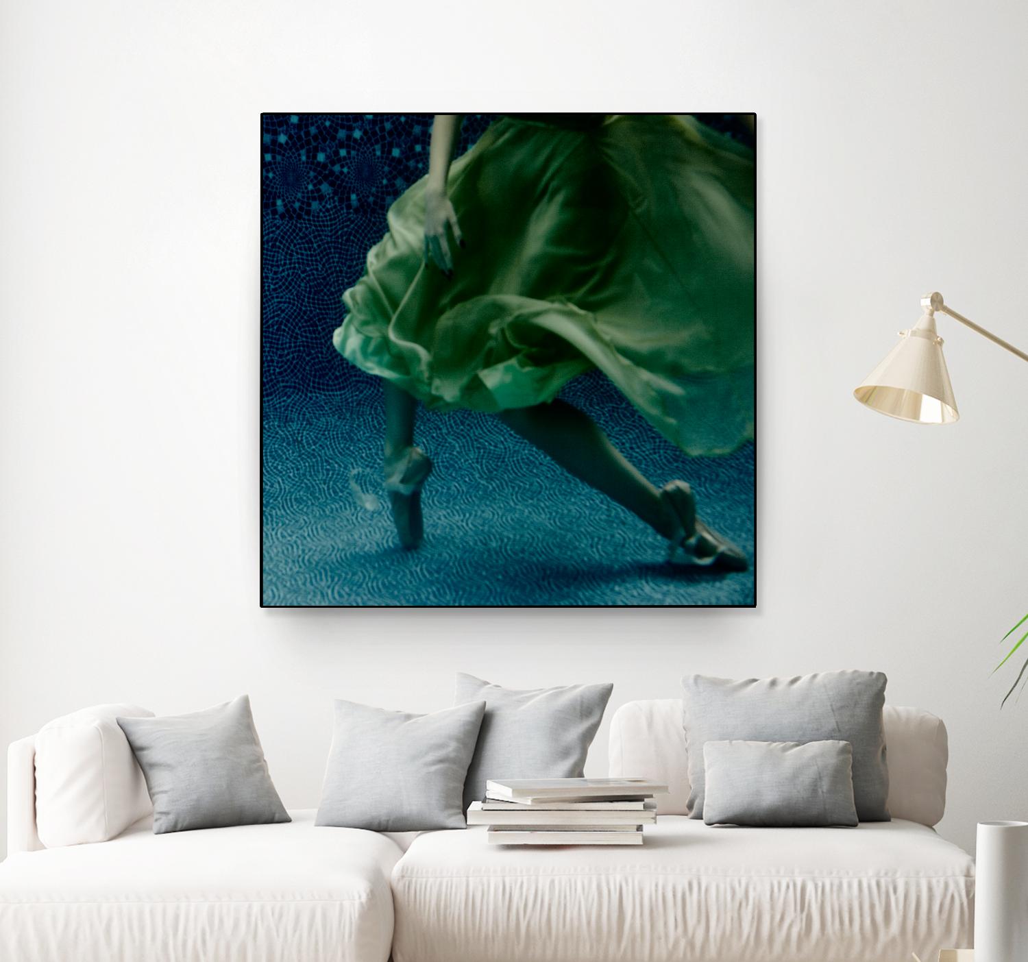 Dame 1 by Peter Morneau on GIANT ART - green photo art