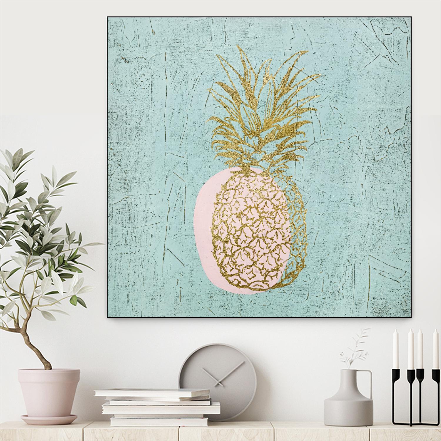 Golden Pineapple by Stefano Altamura on GIANT ART - gold still life