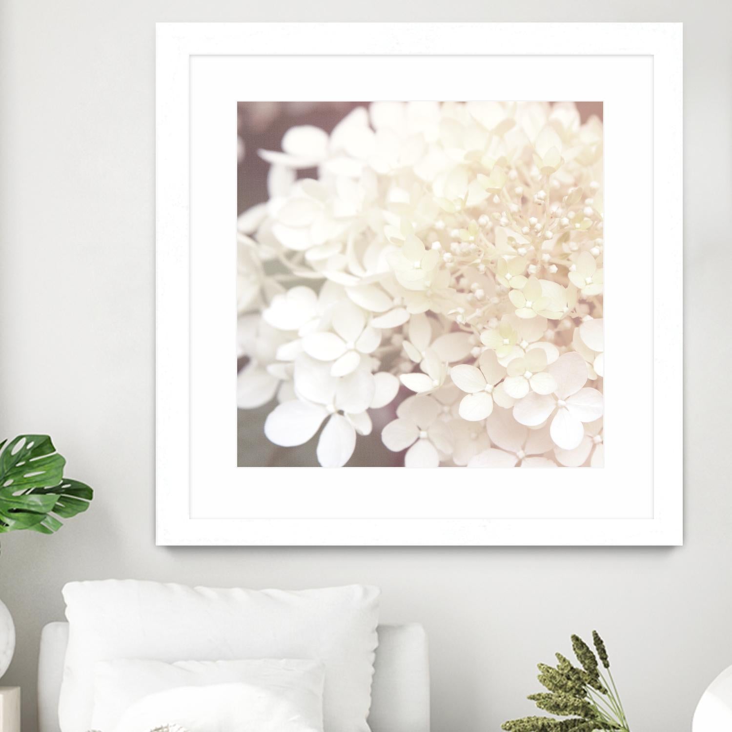 Hydrangea Dream II by Laura Marshall on GIANT ART - grey floral
