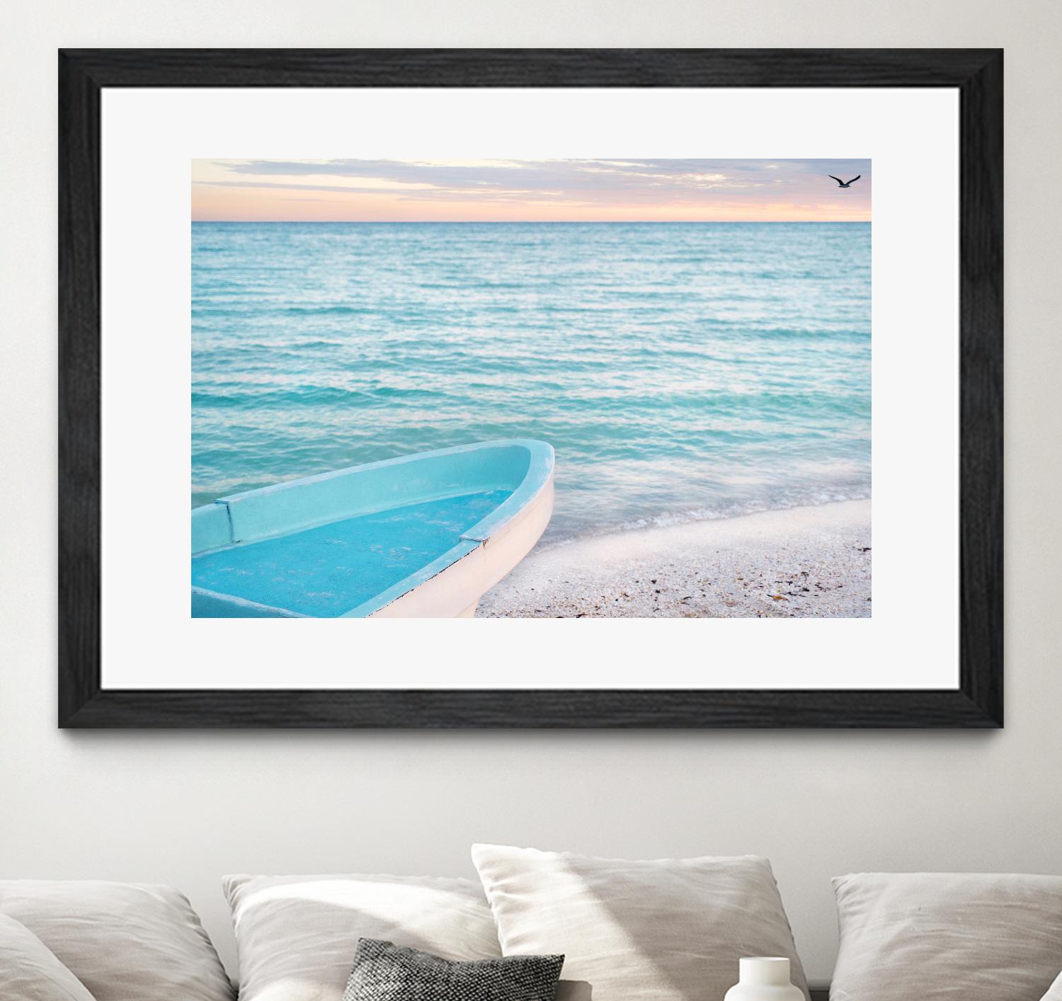 Solo Flight by Jon Bertelli on GIANT ART - multicolor photography; coastal