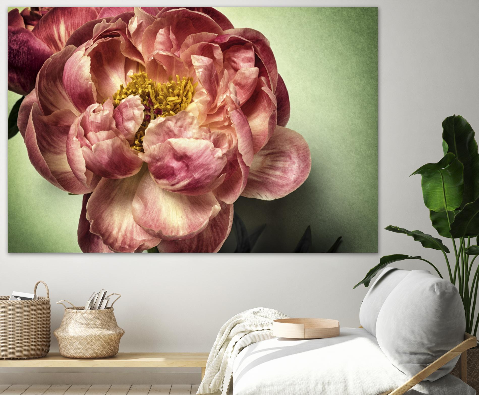 Standing in the Sun III by Jennifer Beavers on GIANT ART - green floral