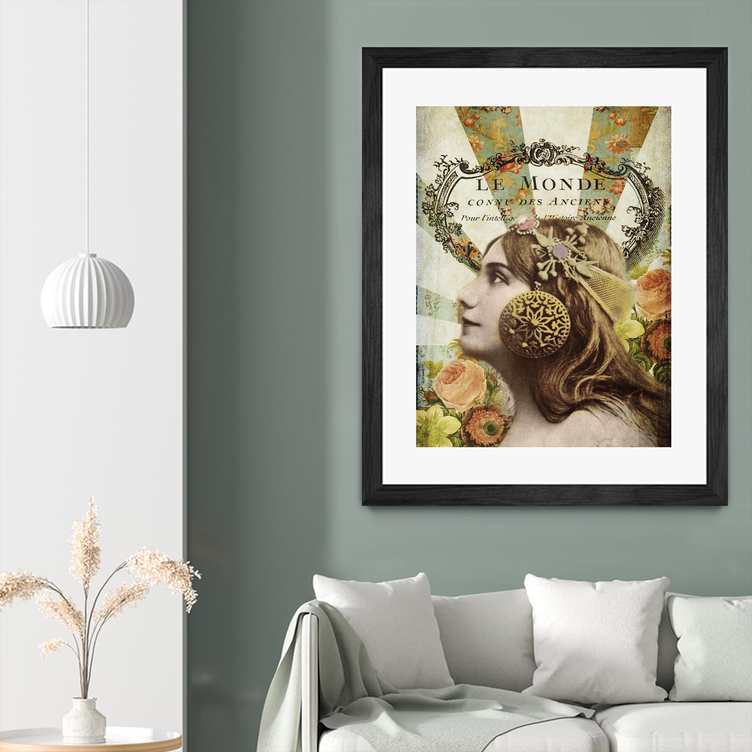 Femme Paris II by Sandy Lloyd on GIANT ART - fashion