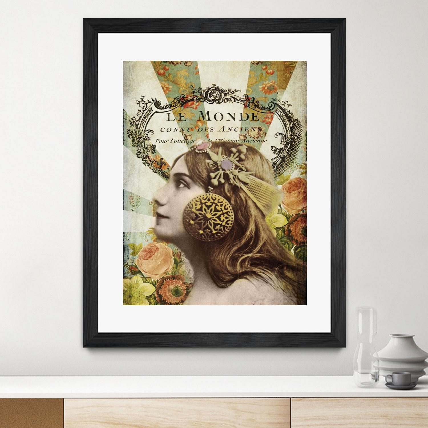 Femme Paris II by Sandy Lloyd on GIANT ART - fashion