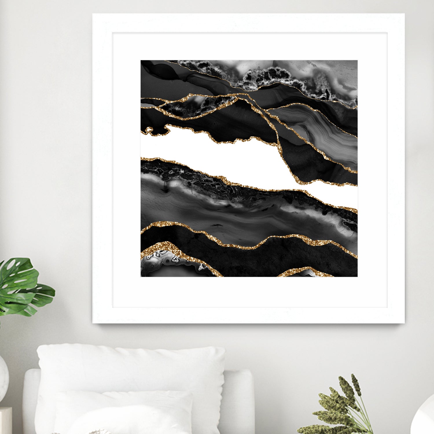 Black & Gold Agate Texture 06 by Isabel Muñoz on GIANT ART - black digital painting