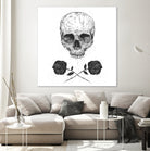 Skull N' Roses by Solti Balázs on GIANT ART - white digital drawing