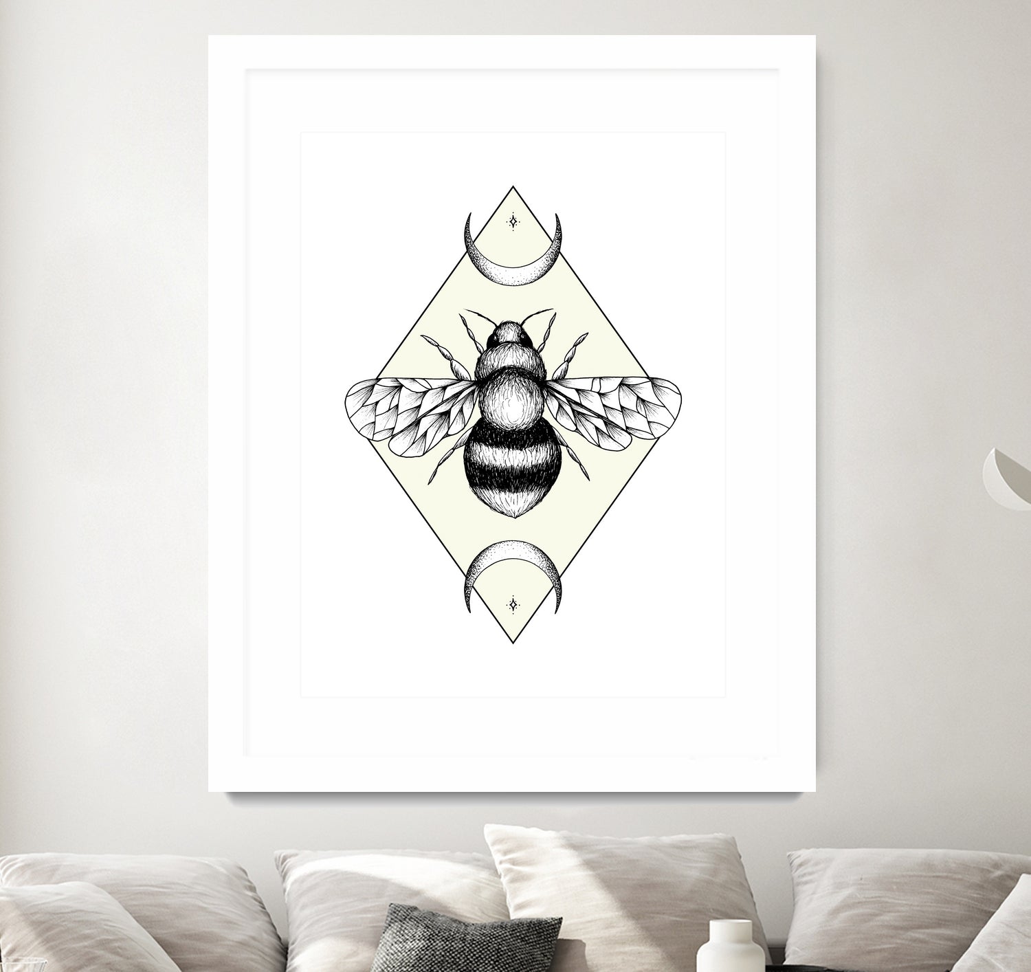 Bee Confident by Barbara Hollaus on GIANT ART - white digital drawing