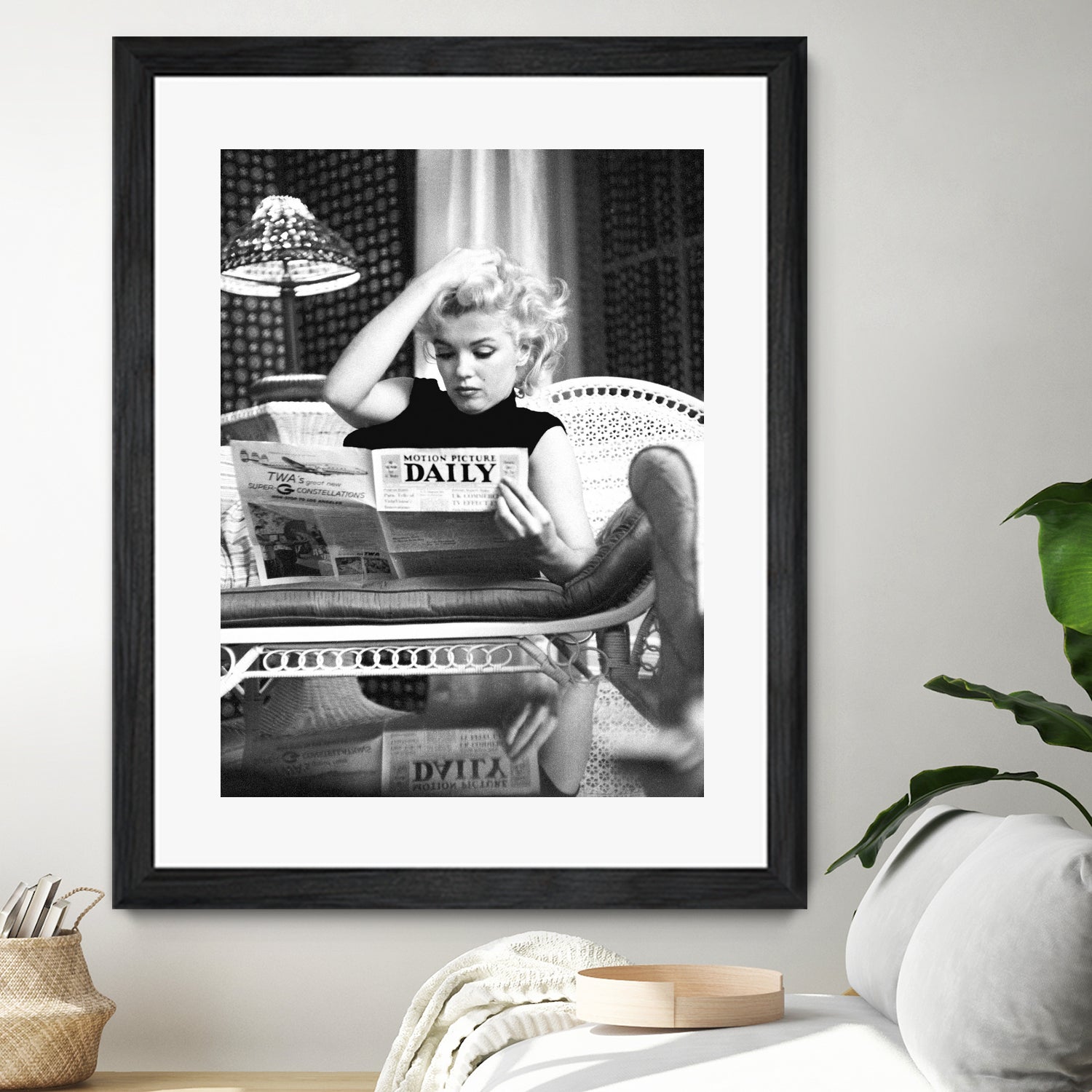 Reading  by M Studio on GIANT ART - black and white photogrpahy marilyn monroe