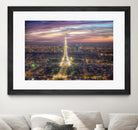 The sparkling lights of the Eiffel Tower by Nick Jackson on GIANT ART - pink city scene