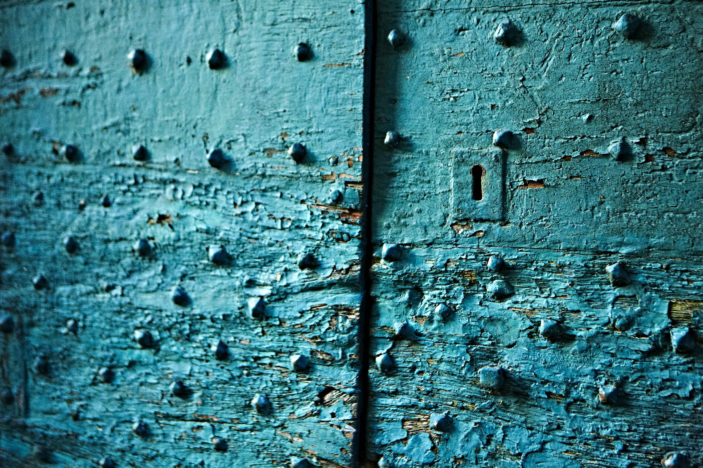 Turquoise rust by Peter Morneau on GIANT ART - black photo art