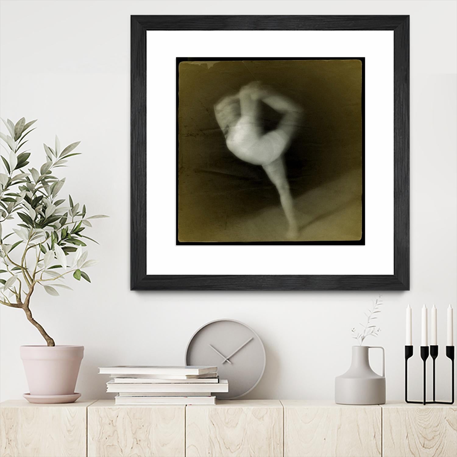 Dancing motion II by Jean-François Dupuis on GIANT ART - beige music - dance ballerine