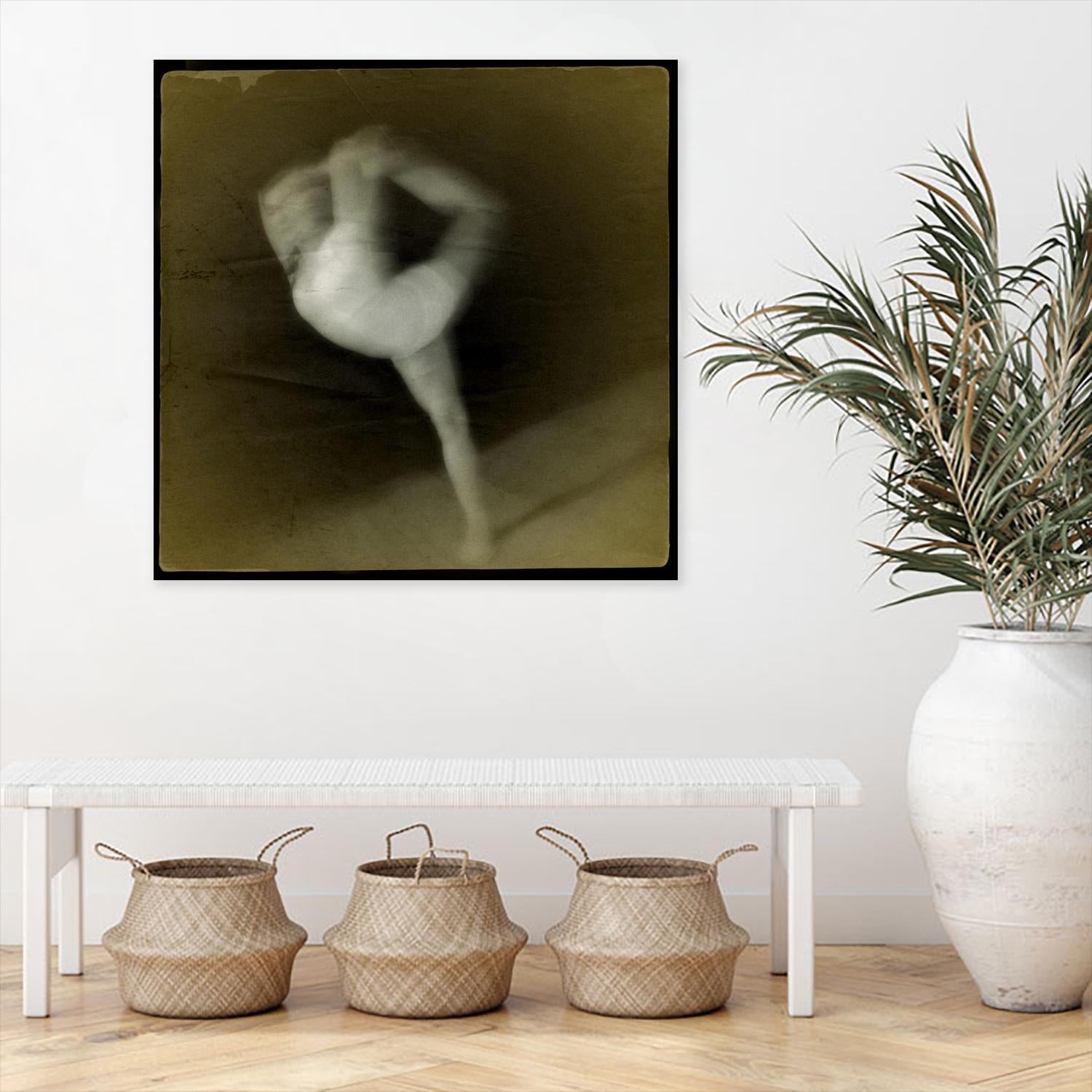 Dancing motion II by Jean-François Dupuis on GIANT ART - beige music - dance ballerine