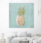 Golden Pineapple by Stefano Altamura on GIANT ART - gold still life