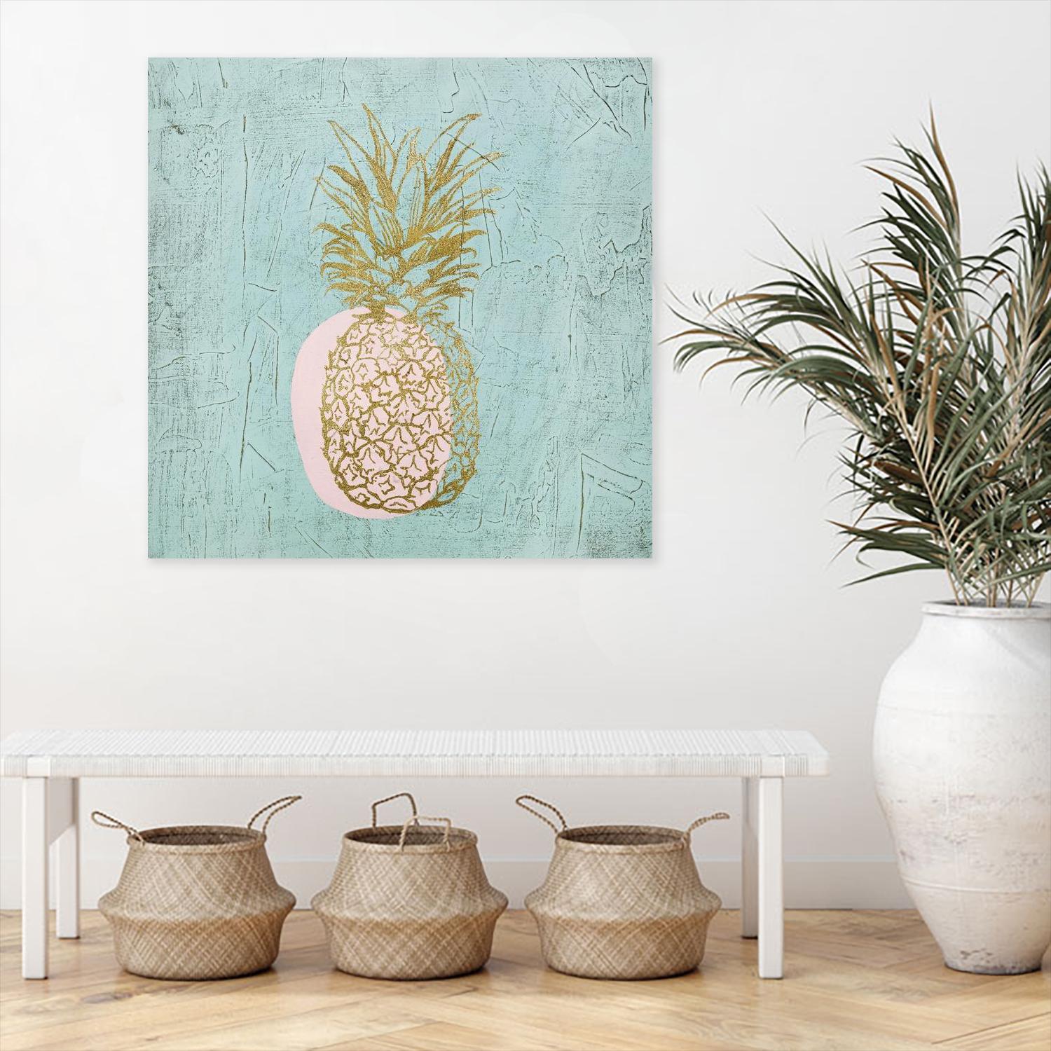 Golden Pineapple by Stefano Altamura on GIANT ART - gold still life