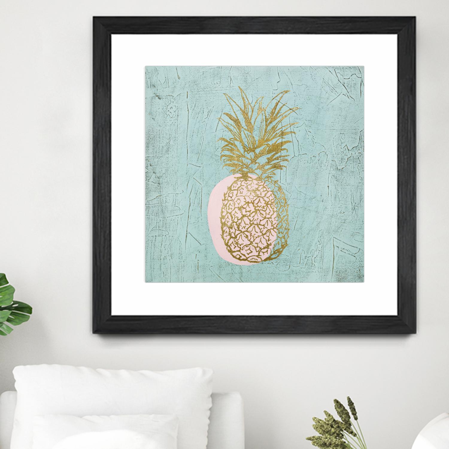 Golden Pineapple by Stefano Altamura on GIANT ART - gold still life