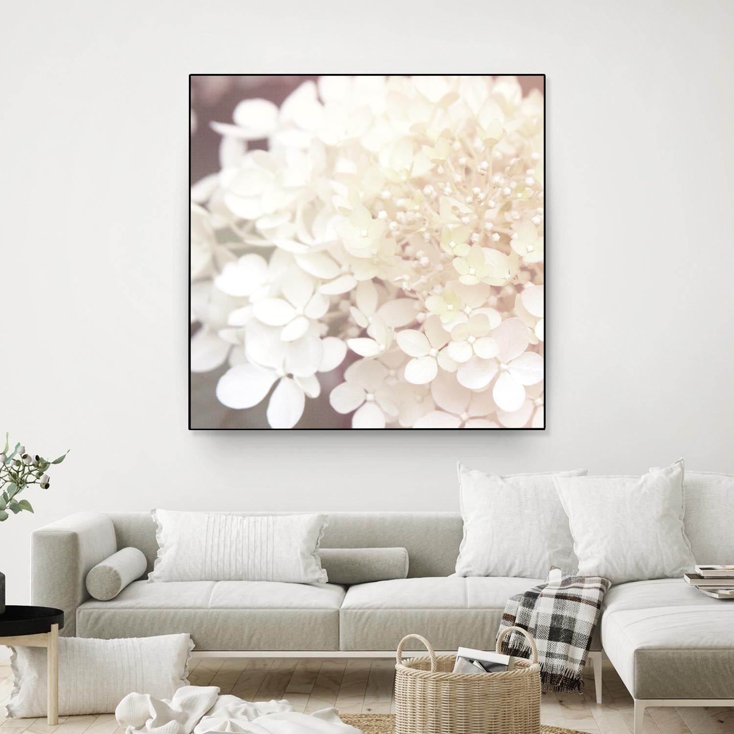 Hydrangea Dream II by Laura Marshall on GIANT ART - grey floral