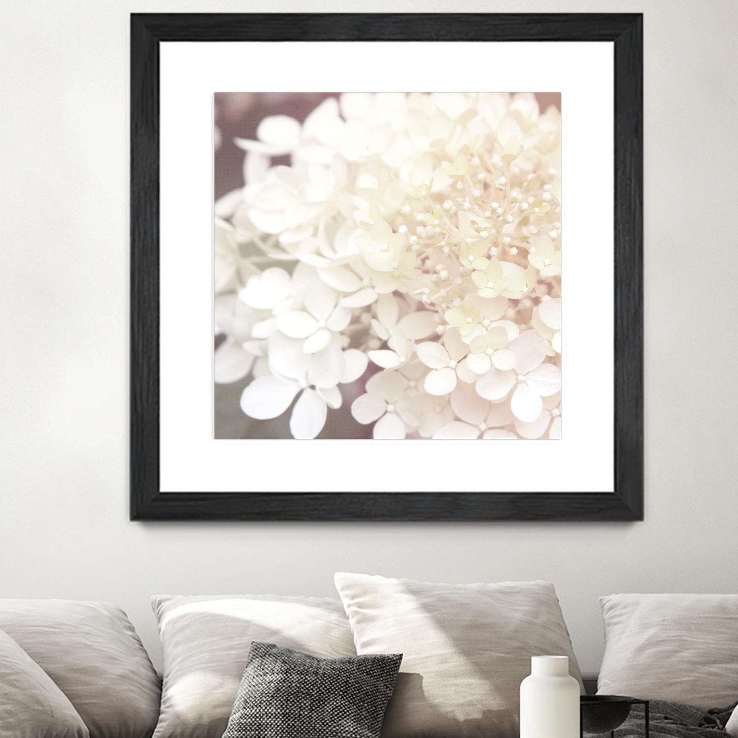 Hydrangea Dream II by Laura Marshall on GIANT ART - grey floral